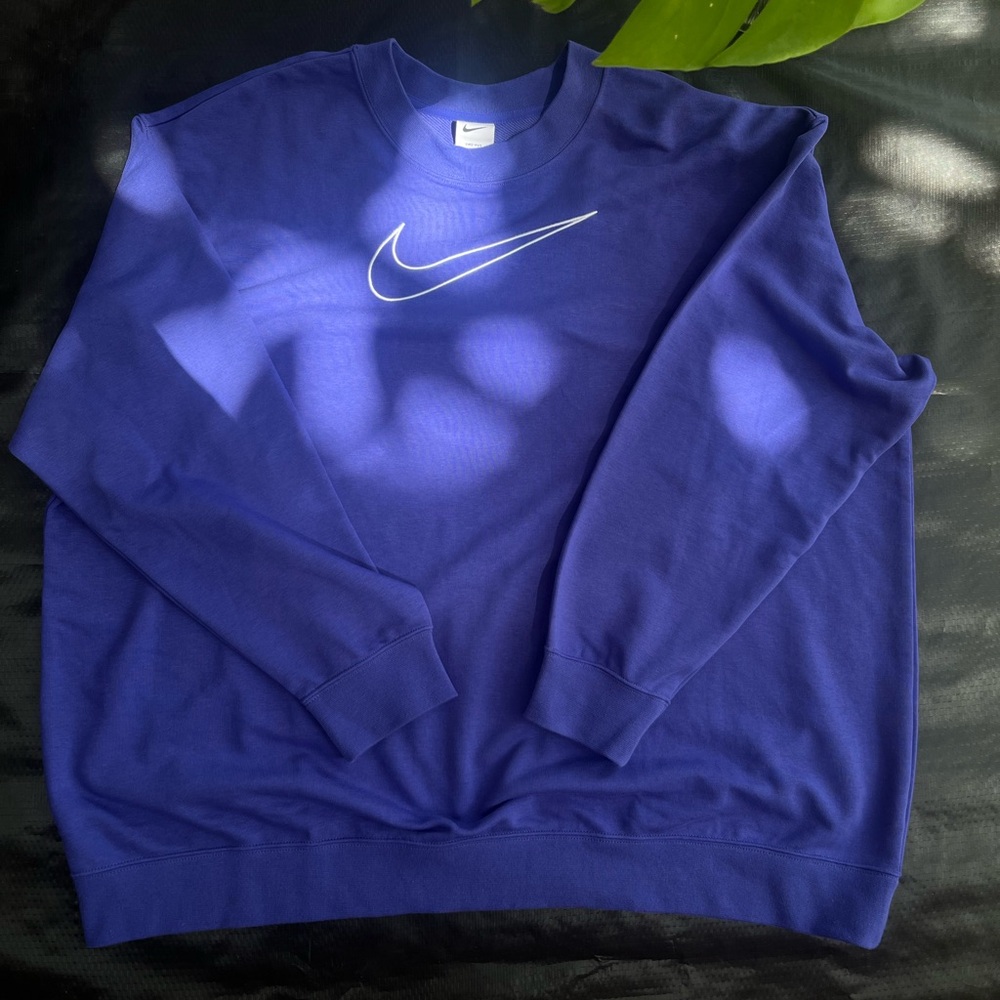 Nike crewneck sweatshirt